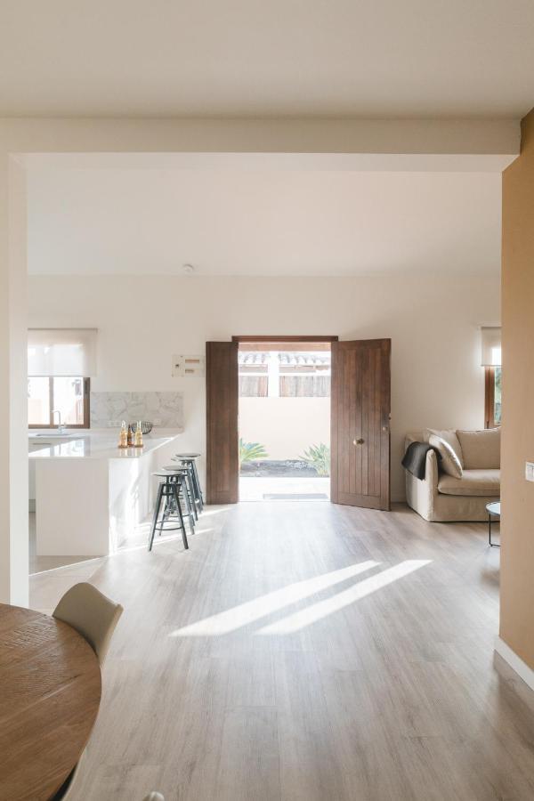 Moderne Villa Met Verwarmd Zwembad In Corralejo Eksteriør bilde