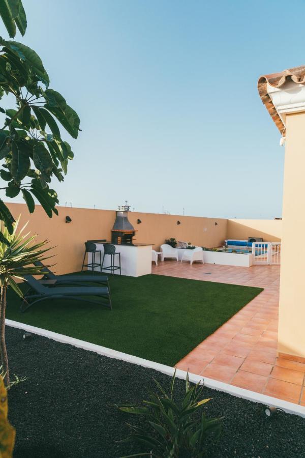 Moderne Villa Met Verwarmd Zwembad In Corralejo Eksteriør bilde